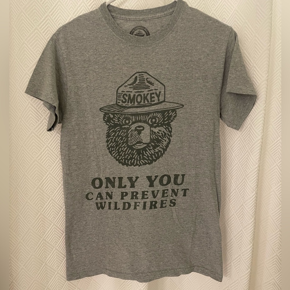Smokey the Bear Gray Tee